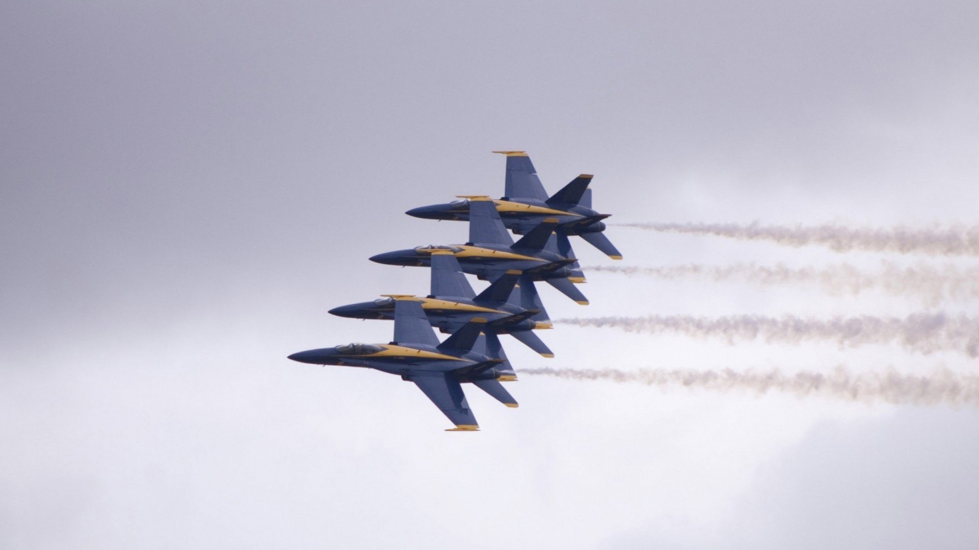 上海大鲨鱼黑色奇迹，跨洋热身赛末节击沉雷霆，杰伦格林导演胜负手时刻