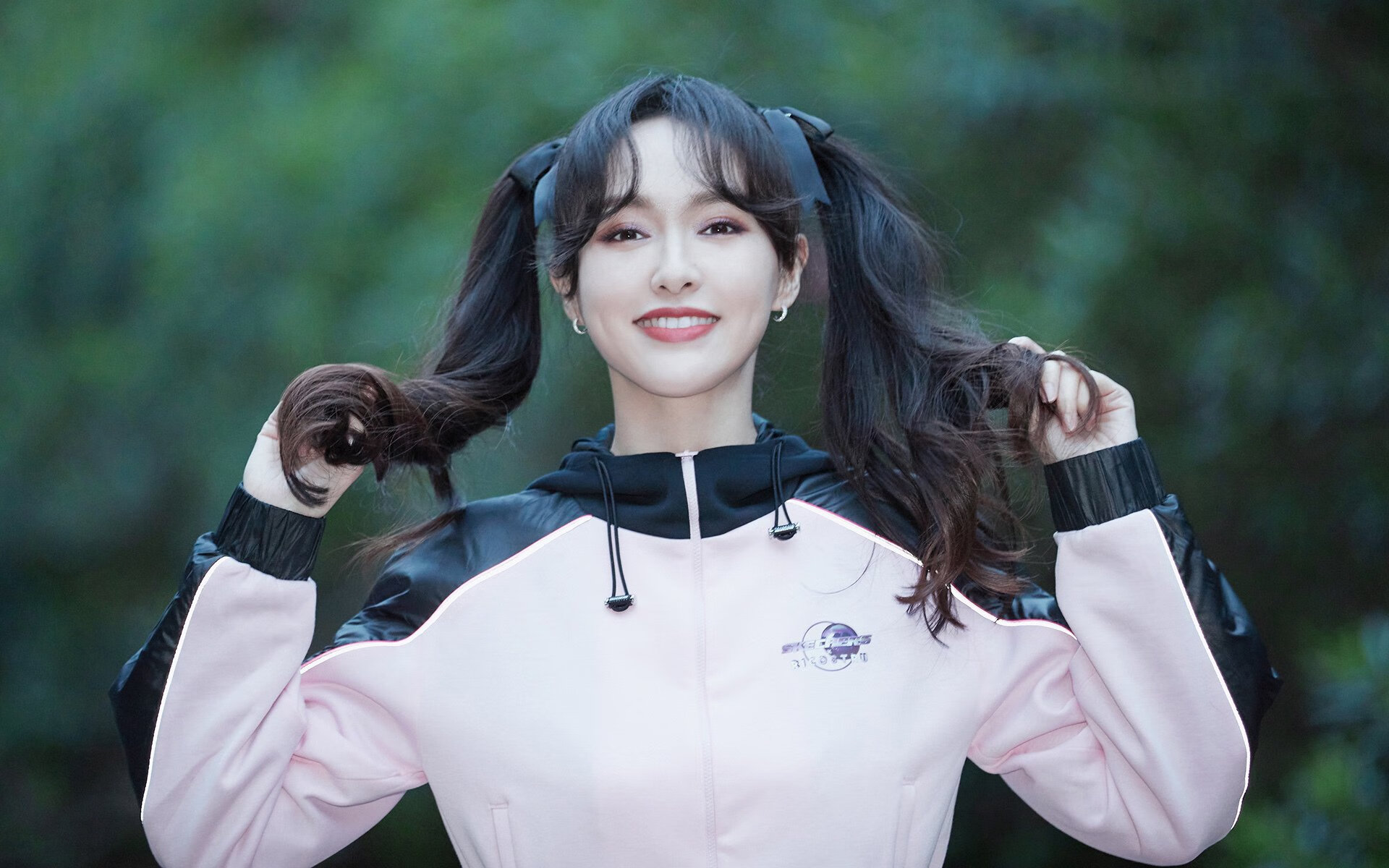 开云体育-篮球场上的矛与盾，当拉文的锋利遇见上海队的铜墙